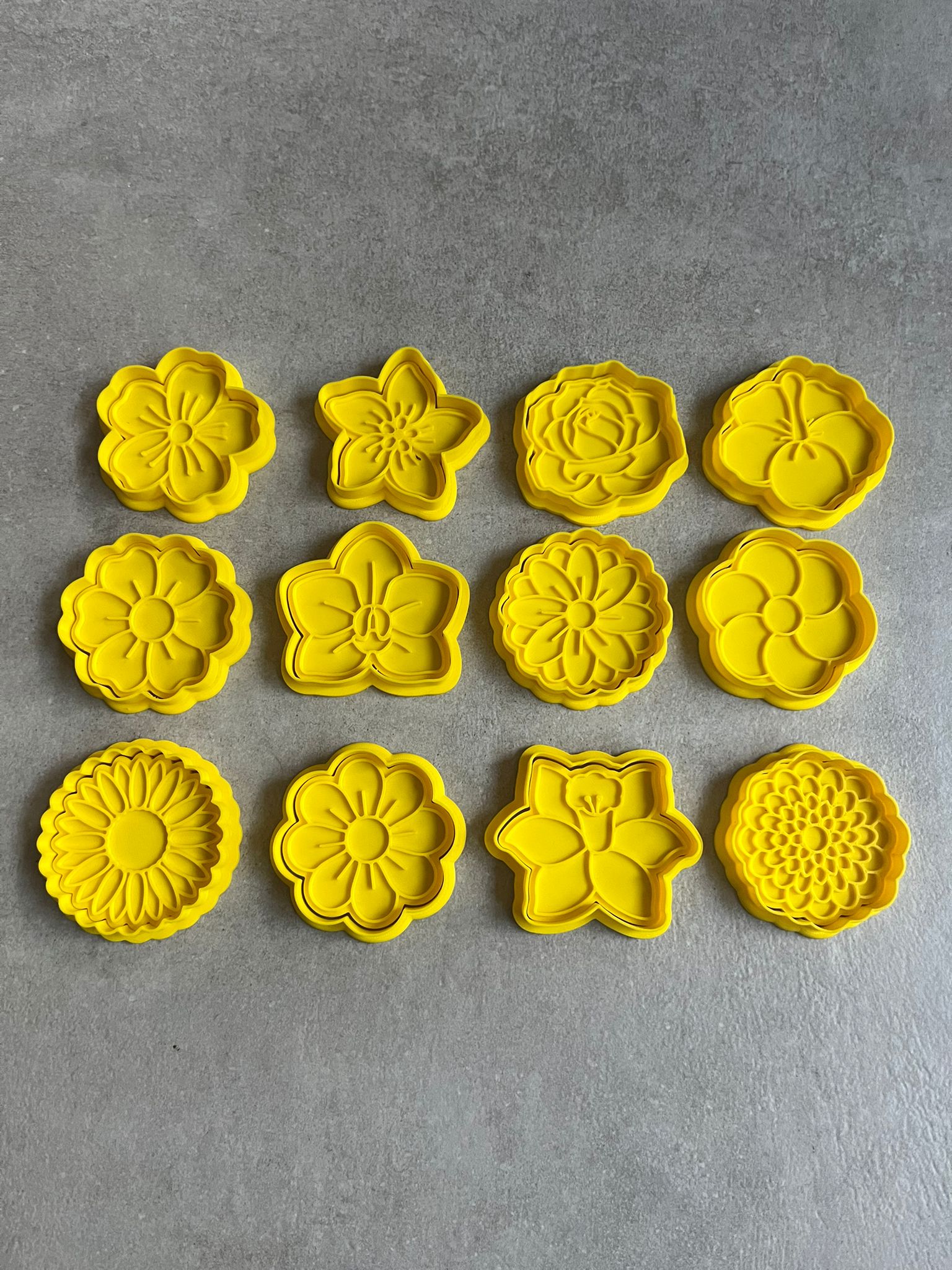 Bloemen Koekjesvormen – Set van 12 Verschillende Bloemen 🌸