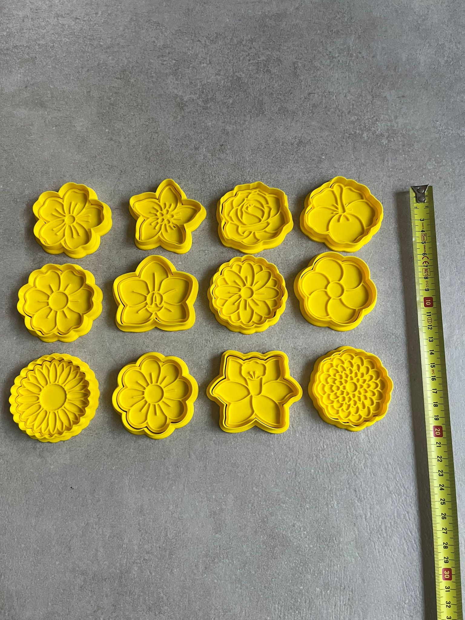 Bloemen Koekjesvormen – Set van 12 Verschillende Bloemen 🌸 - Afbeelding 3
