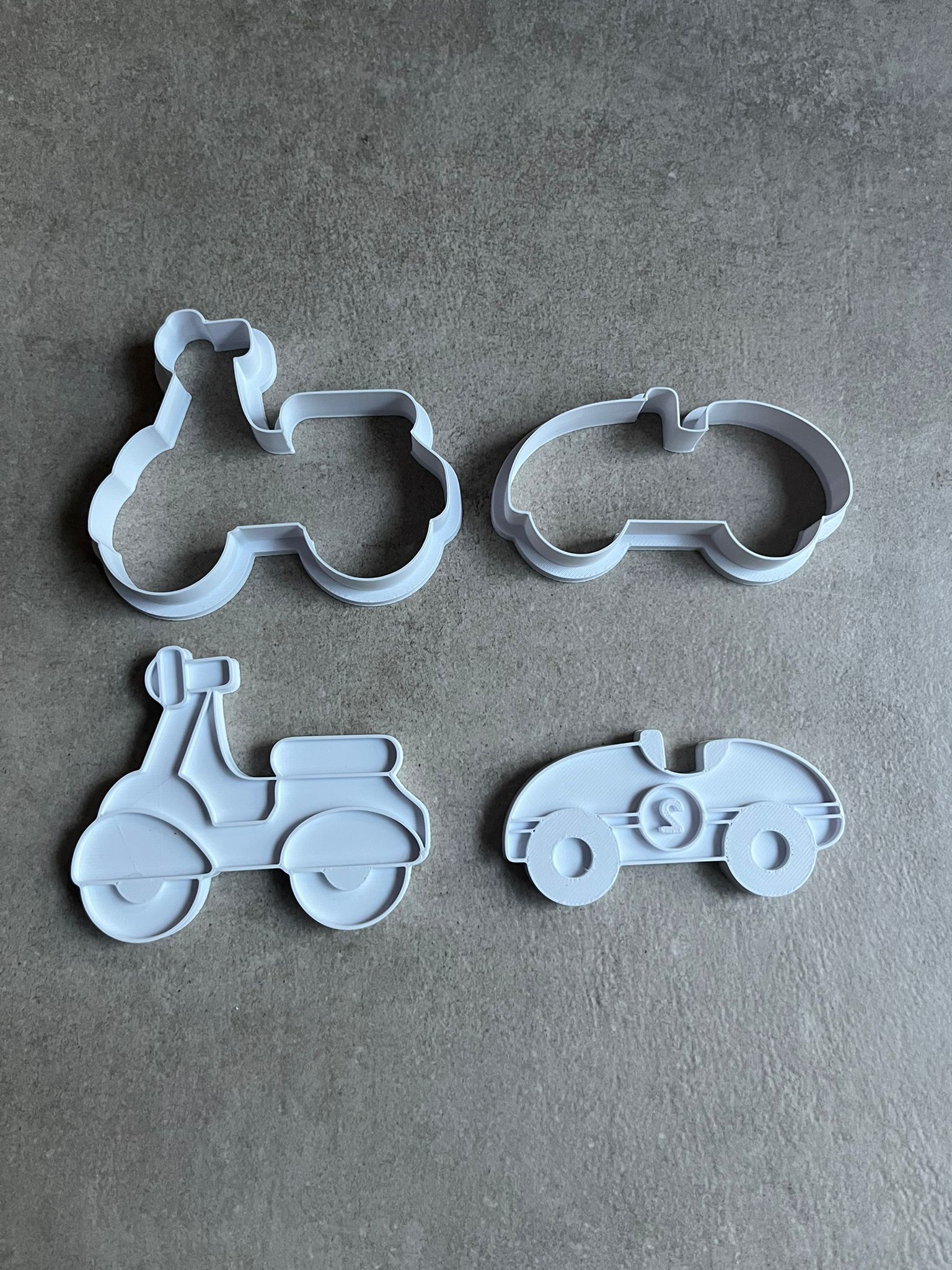 Scooter & Auto Koekjesvormen – Set van 2 🛵🚗 - Afbeelding 4